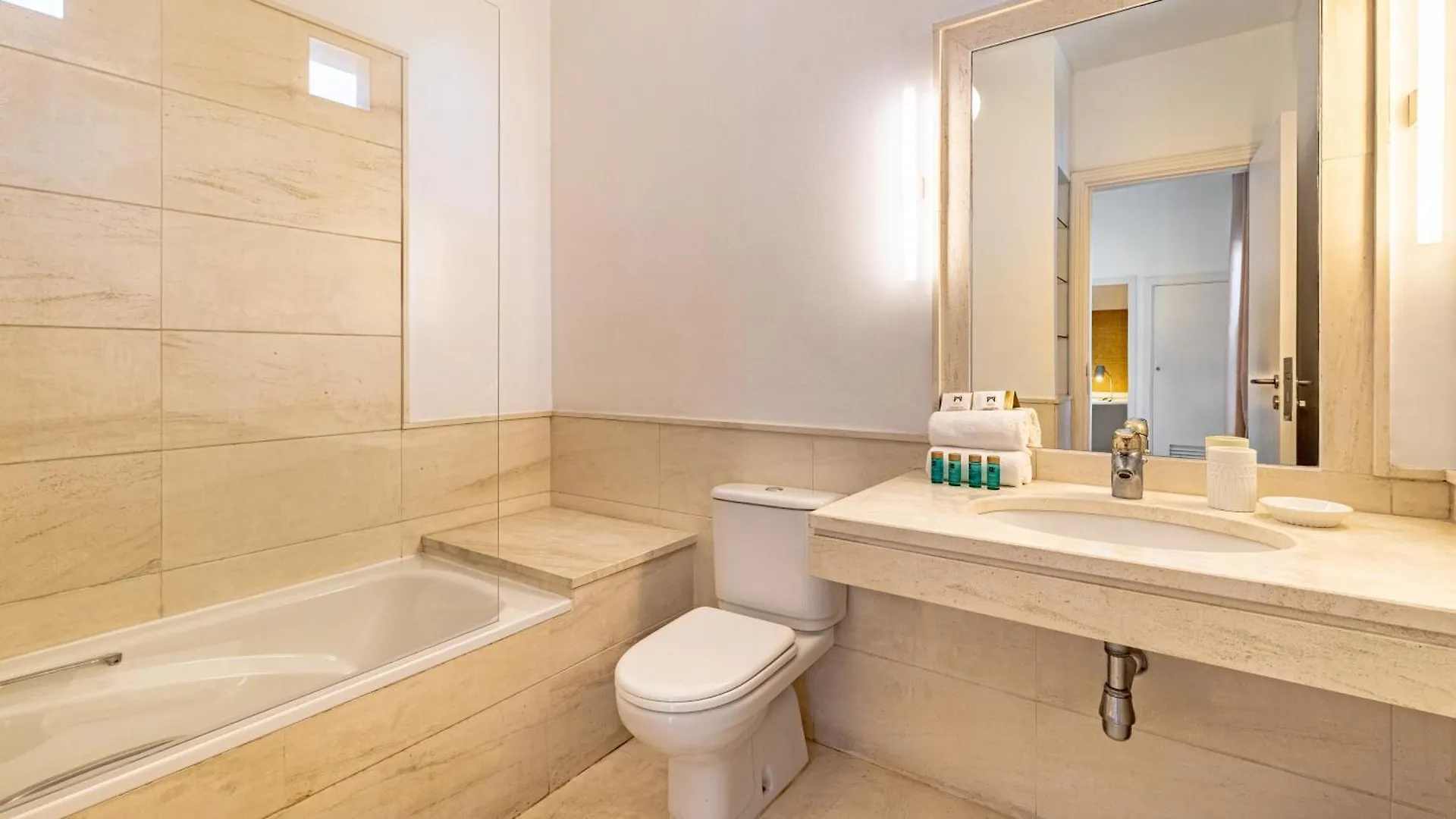 Villa Vacation Marbella I Guadalmina Golf Front Villa, Private Pool, Close To The Beach